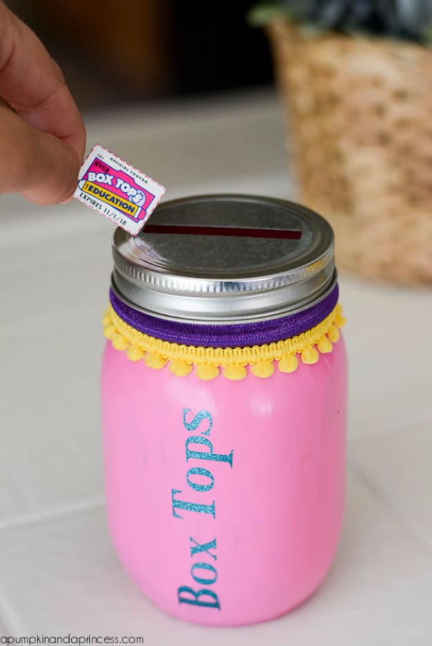 DIY: Matte Black Mason Jar