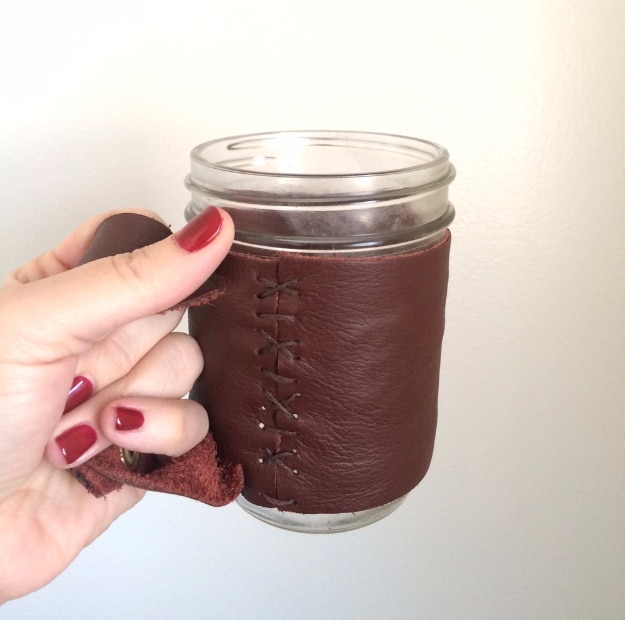 Mason Jar Crafts You Can Make In Under an Hour - DIY Leather Mason Jar Mug - Quick Mason Jar DIY Projects that Make Cool Home Decor and Awesome DIY Gifts - Best Creative Ideas for Mason Jars with Step By Step Tutorials and Instructions - For Teens, For Home, For Gifts, For Kids, For Summer, For Fall #masonjarcrafts #easycrafts 