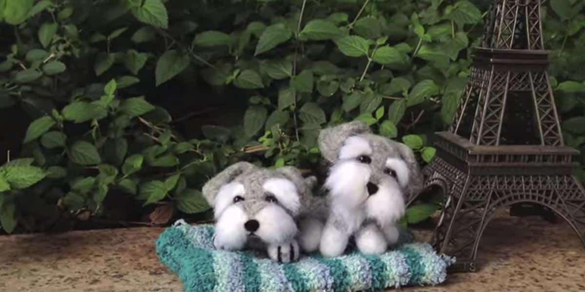 Learn How to Make These Felted Schnauzers | DIY Joy Projects and Crafts Ideas