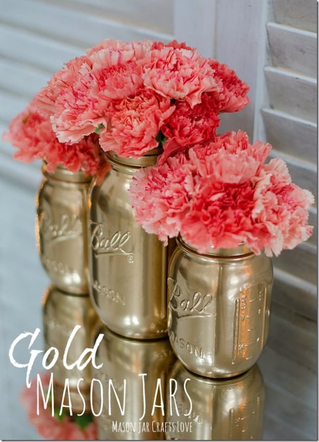 Mason Jar Crafts You Can Make In Under an Hour - Gold Mason Jars - Quick Mason Jar DIY Projects that Make Cool Home Decor and Awesome DIY Gifts - Best Creative Ideas for Mason Jars with Step By Step Tutorials and Instructions - For Teens, For Home, For Gifts, For Kids, For Summer, For Fall #masonjarcrafts #easycrafts 