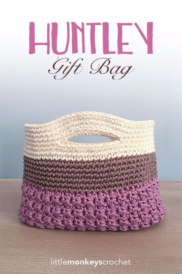 Easy Knitted Gifts - Huntley Gift Bag - Last Minute Knitted Gifts, Best Knitted Gifts For Anyone, Easy Knitted Gifts To Make, Knitted Gifts For Friends, Easy Knitting Patterns For Beginners, Quick Knitting Ideas #knitting #gifts #diygifts