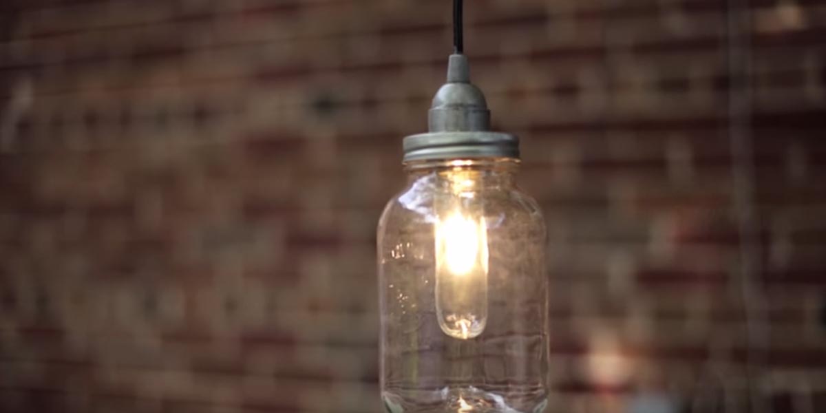 They Make Authentic Mason Jar Lanterns To Hang Over Their Kitchen Table (Watch!) | DIY Joy Projects and Crafts Ideas