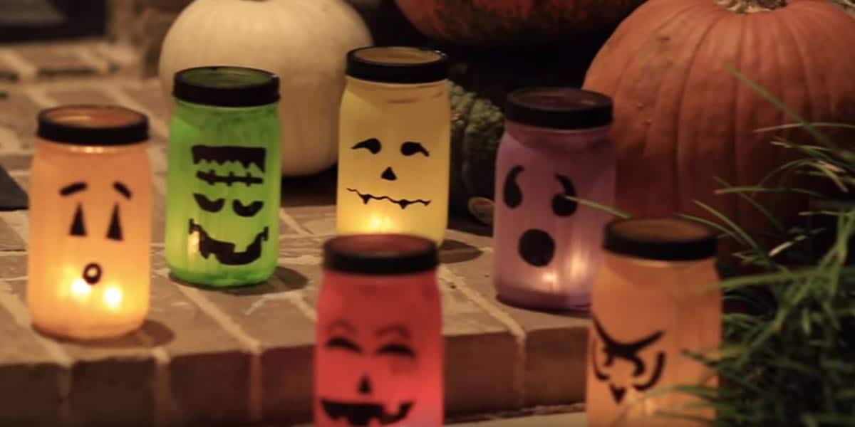 Halloween Mason Jar Luminaries | DIY Joy Projects and Crafts Ideas