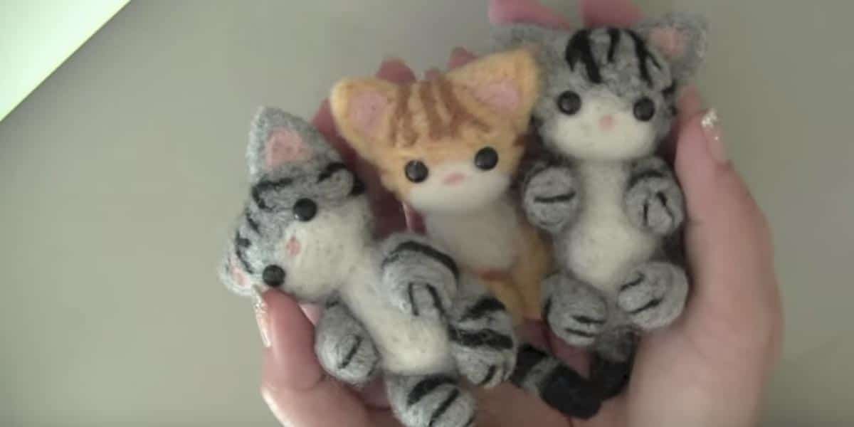 Needle Felt These Wool Kitties: Step by Step Tutorial | DIY Joy Projects and Crafts Ideas