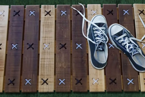Pallet Doormat - DIY Pallet Furniture and Decor Ideas