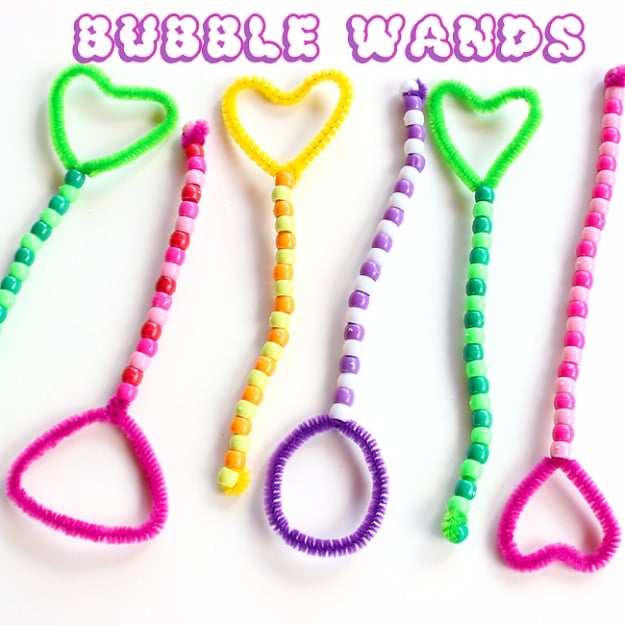 Crafts For Kids To Make At Home - Bubble Wands - Cheap DIY Projects and Fun Craft Ideas for Children - Cute Paper Crafts, Fall and Winter Fun, Things For Toddlers, Babies, Boys and Girls #kidscrafts #crafts #kids