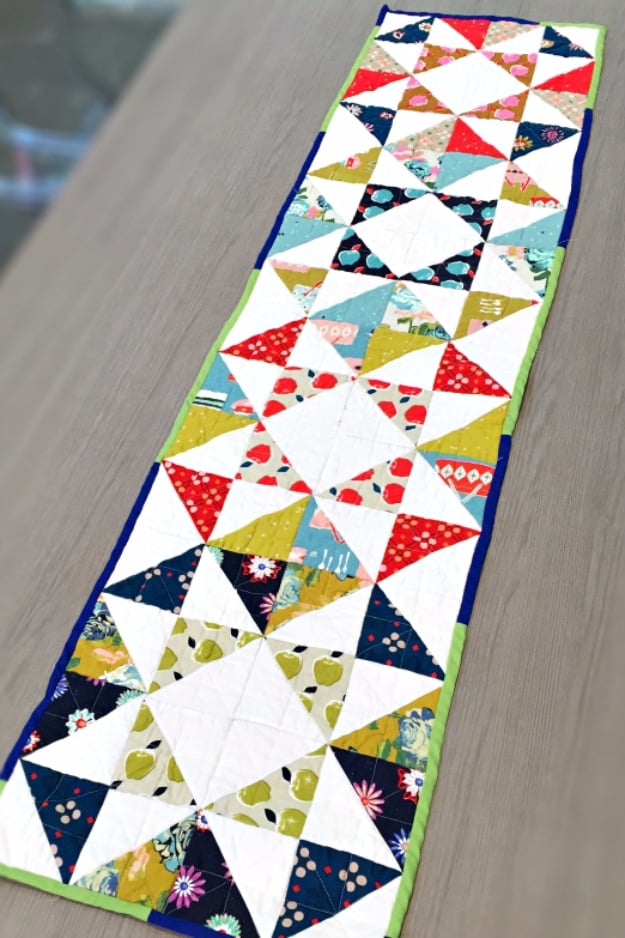 Best Quilting Projects for DIY Gifts -Contemporary Table Runner - Things You Can Quilt and Sew for Friends, Family and Christmas Gift Ideas - Easy and Quick Quilting Patterns for Presents To Give At Holidays, Birthdays and Baby Gifts. Step by Step Tutorials and Instructions 