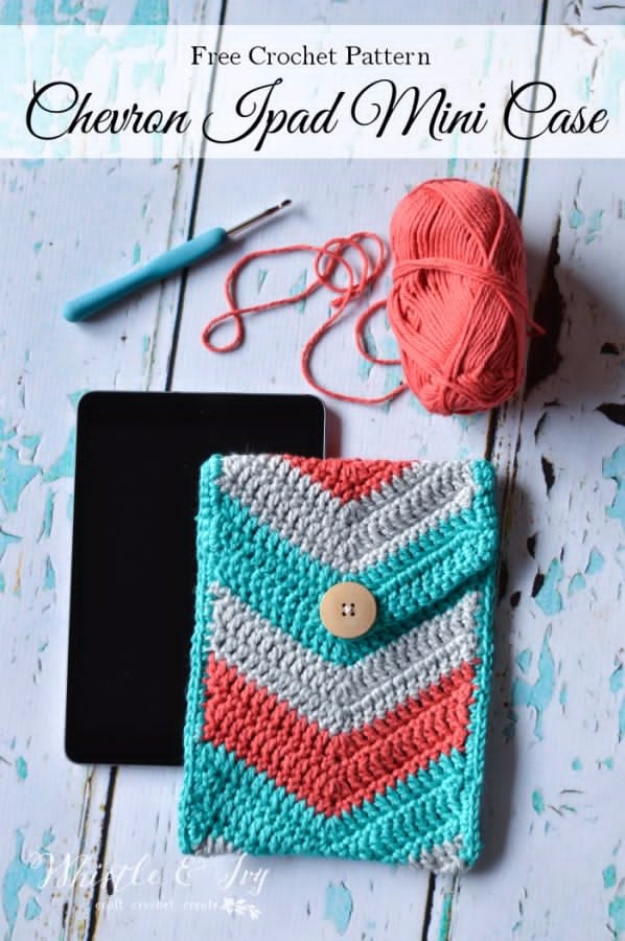 Best DIY Gifts for Teenage Girls - Crochet Chevron iPad Mini Case - Cute Crafts and DIY Projects that Make Cool DYI Gift Ideas for Young and Older Girls, Teens and Teenagers - Awesome Room and Home Decor for Bedroom, Fashion, Jewelry and Hair Accessories - Cheap Craft Projects To Make For a Girl -DIY Christmas Presents for Tweens #diygifts #girlsgifts