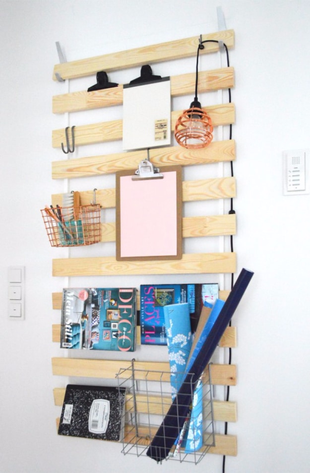 Best IKEA Hacks and DIY Hack Ideas for Furniture Projects and Home Decor from IKEA - DIY Hanging Pallet Board - Creative IKEA Hack Tutorials for DIY Platform Bed, Desk, Vanity, Dresser, Coffee Table, Storage and Kitchen, Bedroom and Bathroom Decor #ikeahacks #diy