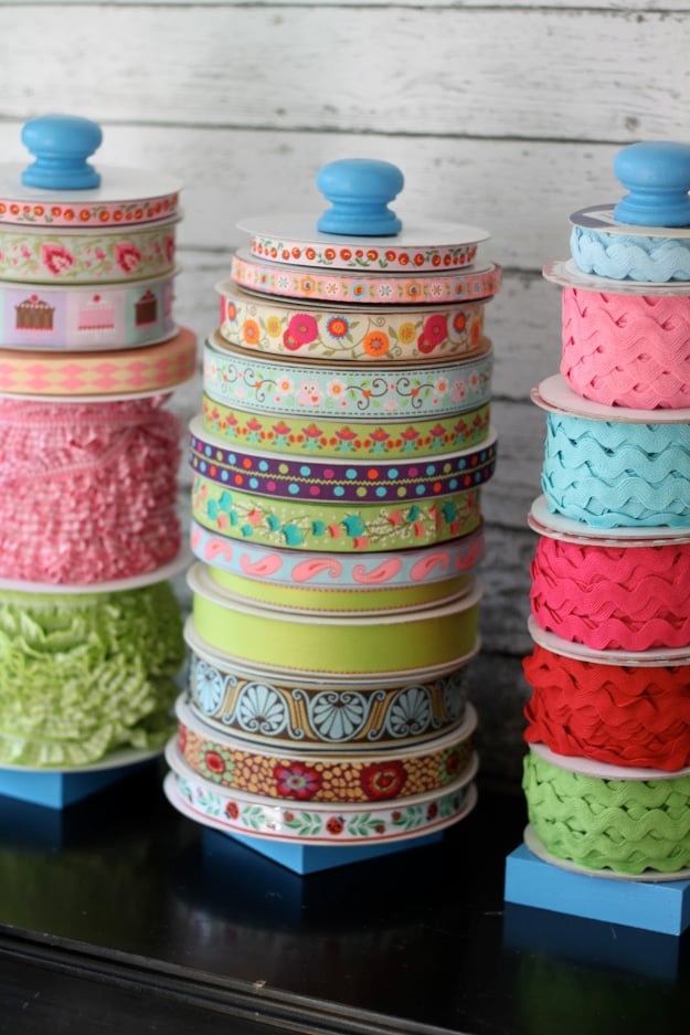 DIY Crafting Hacks - DIY Ribbon Storage - Easy Crafting Ideas for Quick DIY Projects - Awesome Creative, Crafty Ways for Dollar Store, Organizing, Yarn, Scissors and Pom Poms 