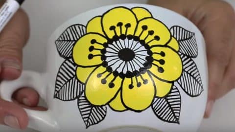 He Paints Vintage Marimekko Dishes On Dollar Store Plates And They Are Absolutely Stunning! | DIY Joy Projects and Crafts Ideas