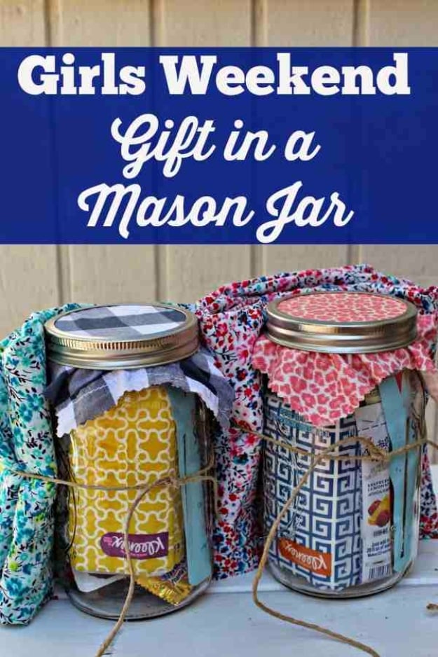 Mason Jar Gift Ideas for Her -DIY Christmas Presents for Women- Girls Weekend Gift in a Mason Jar - Cute Mason Jar Crafts and Recipe Ideas that Make Great DIY Christmas Presents for Friends and Family - Gifts for Her, Him, Mom and Dad - Gifts in A Jar #diygifts #christmas