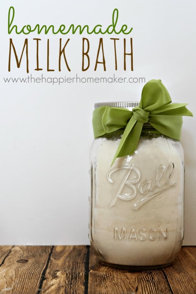 Best DIY Gifts in Mason Jars - Homemade Milk Bath - Cute Mason Jar Crafts and Recipe Ideas that Make Great DIY Christmas Presents for Friends and Family - Gifts for Her, Him, Mom and Dad - Gifts in A Jar #diygifts #christmas