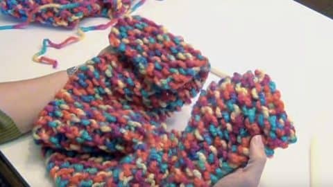 She Makes This Colorful Knitted Scarf That Would Brighten Up Any Outfit! | DIY Joy Projects and Crafts Ideas
