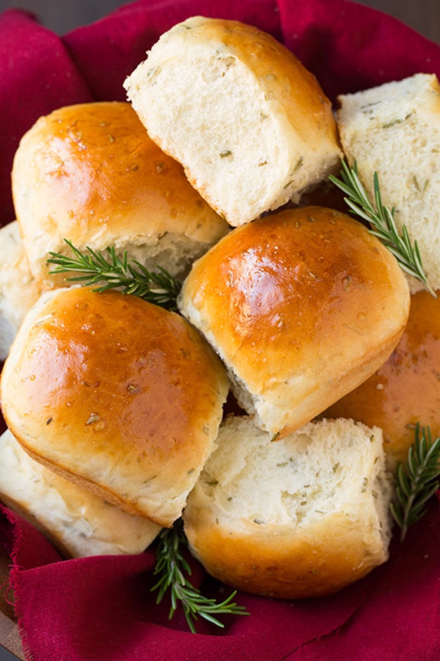 Best Thanksgiving Dinner Recipes - Rosemary Dinner Rolls - Easy DIY Desserts, Sides, Sauces, Main Courses, Vegetables, Pie and Side Dishes. Simple Gravy, Cranberries, Turkey and Pies With Step by Step Tutorials