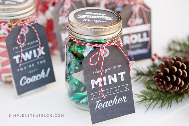 Best DIY Gifts in Mason Jars - Simple Mint Mason Jar Gift - Cute Mason Jar Crafts and Recipe Ideas that Make Great DIY Christmas Presents for Friends and Family - Gifts for Her, Him, Mom and Dad - Gifts in A Jar #diygifts #christmas