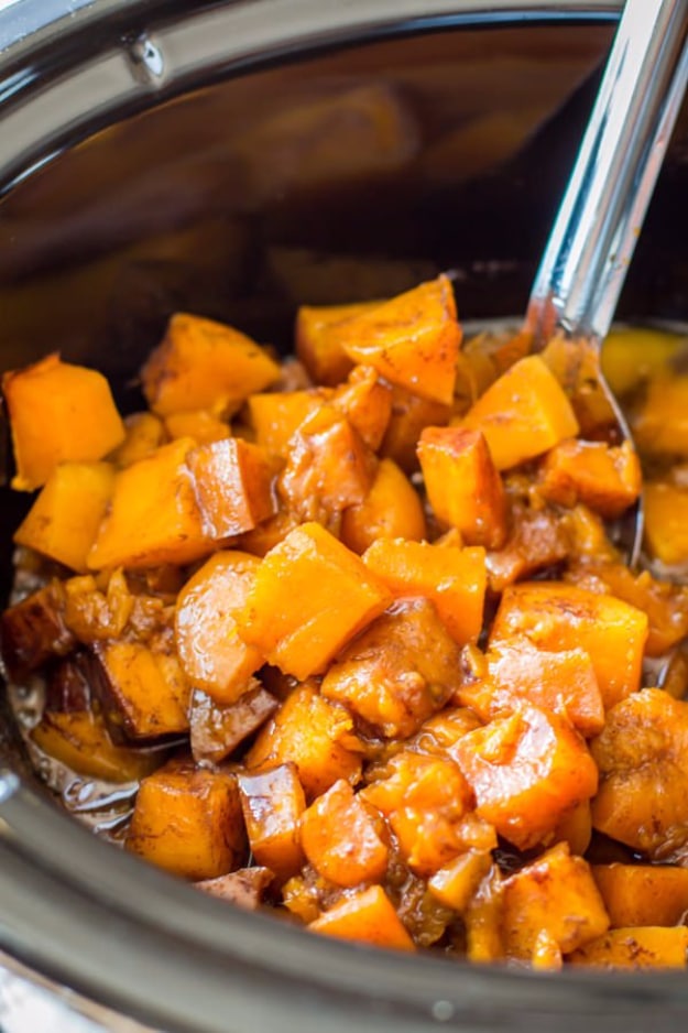 Thanksgiving Recipes You Can Make In A Crockpot or Slow Cooker - Slow Cooker Cinnamon Sugar Butternut Squash - Soups, Stews, Desserts, Dips, Sides and Vegetable Recipe Ideas for Your Crock Pot #thanksgiving #recipes
