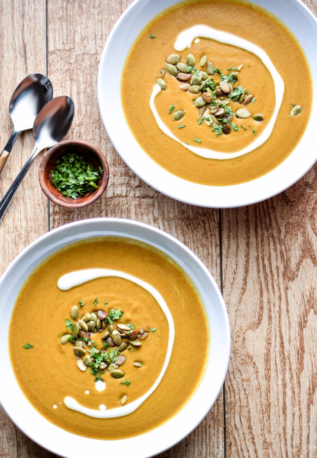 Thanksgiving Recipes You Can Make In A Crockpot or Slow Cooker - Slow Cooker Spicy And Creamy Pumpkin Soup - Soups, Stews, Desserts, Dips, Sides and Vegetable Recipe Ideas for Your Crock Pot #thanksgiving #recipes