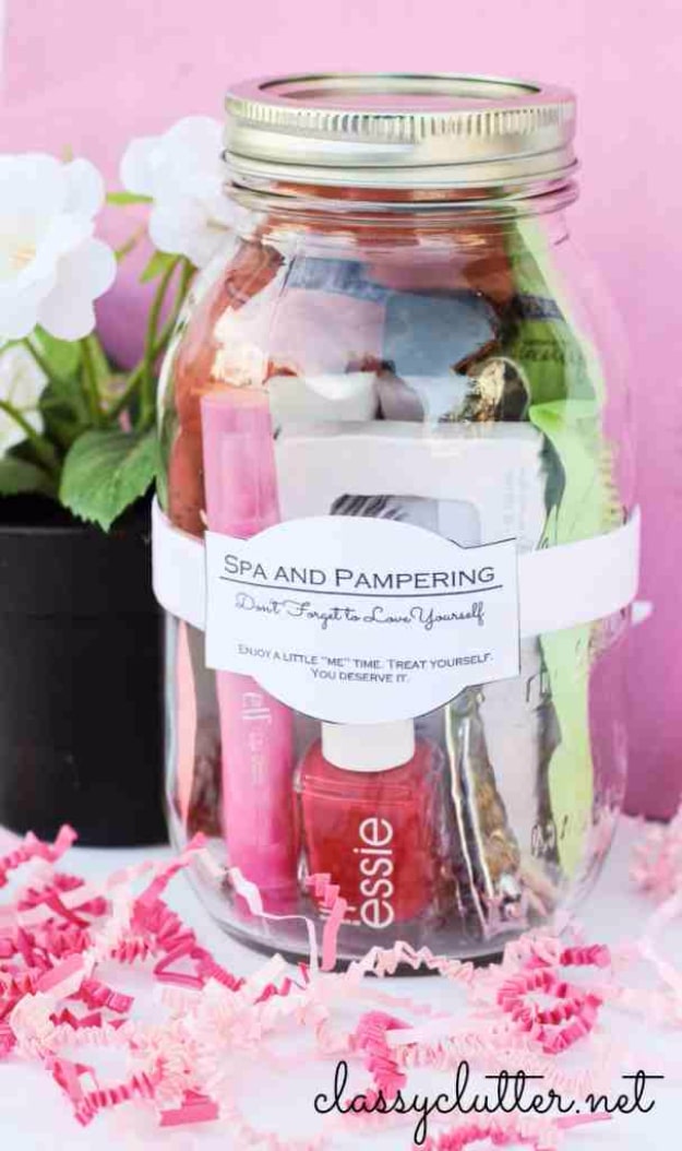 Best DIY Gifts in Mason Jars - Spa And Pampering In A Jar - Cute Mason Jar Crafts and Recipe Ideas that Make Great DIY Christmas Presents for Friends and Family - Gifts for Her, Him, Mom and Dad - Gifts in A Jar #diygifts #christmas