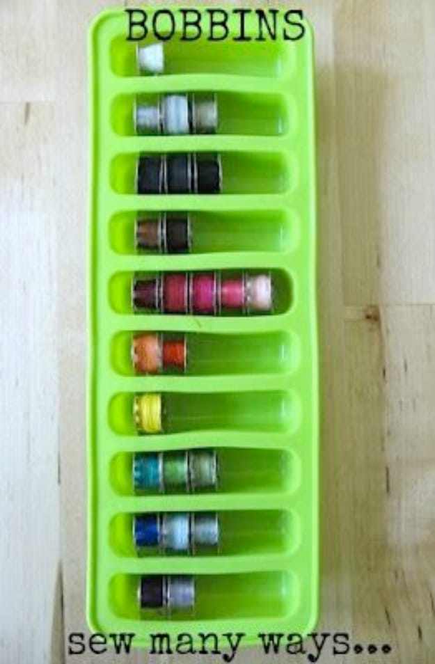 DIY Crafting Hacks - Store Bobbins In An Ice Cube Tray - Easy Crafting Ideas for Quick DIY Projects - Awesome Creative, Crafty Ways for Dollar Store, Organizing, Yarn, Scissors and Pom Poms 