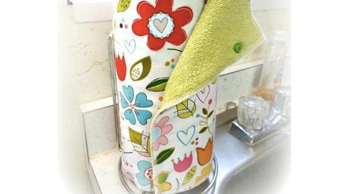How To Make Reusable Fabric Paper Towels - Crafty Seasoned Mom