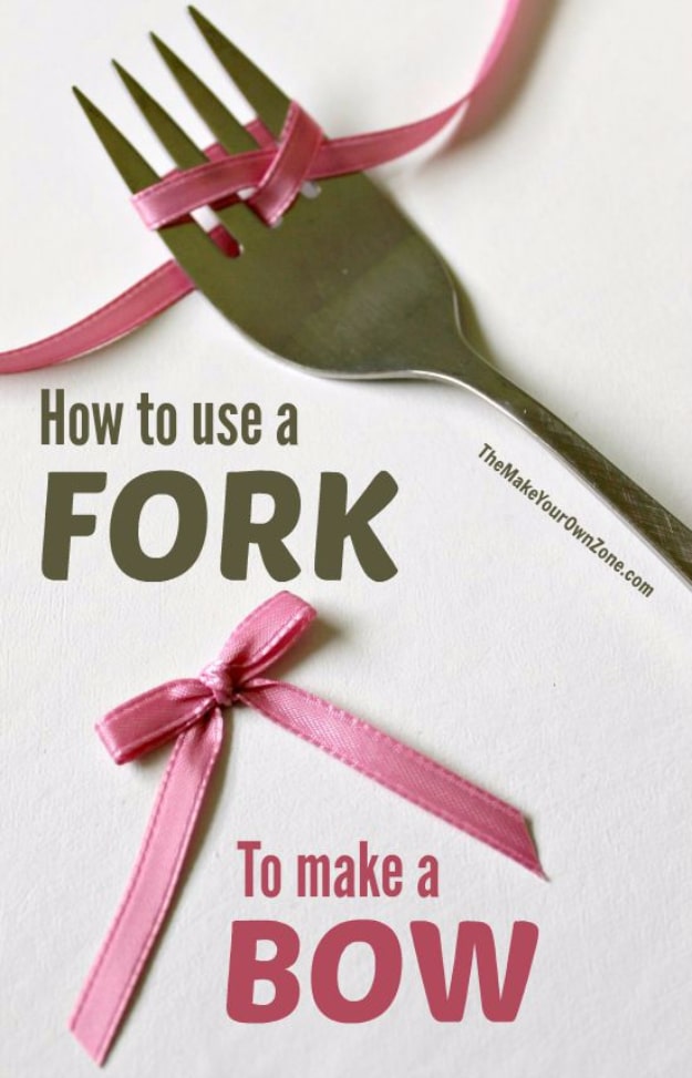 DIY Crafting Hacks - Use A Fork To Make A Bow - Easy Crafting Ideas for Quick DIY Projects - Awesome Creative, Crafty Ways for Dollar Store, Organizing, Yarn, Scissors and Pom Poms 