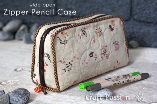 DIY Gifts To Sew For Friends - Wide Open Zipper Pencil Case - Quick and Easy Sewing Projects and Free Patterns for Best Gift Ideas and Presents - Creative Step by Step Tutorials for Beginners - Cute Home Decor, Accessories, Kitchen Crafts and DIY Fashion Ideas #diy #crafts #sewing