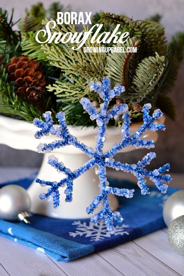 31 Creative DIY Projects With Snowflakes