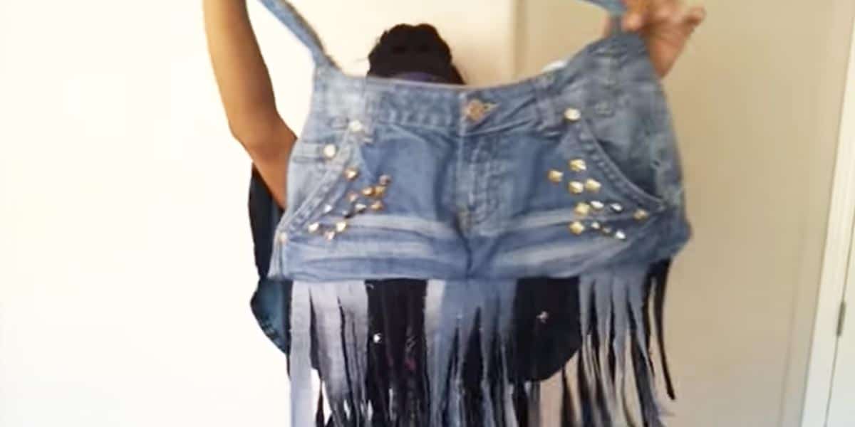 Watch How She Makes An Awesome Denim Fringe Bag From An Old Pair Of Jeans! | DIY Joy Projects and Crafts Ideas