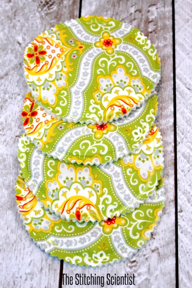 DIY Sewing Projects for the Kitchen - Easy Reversible Drink Coaster - Easy Sewing Tutorials and Patterns for Towels, napkinds, aprons and cool Christmas gifts for friends and family - Rustic, Modern and Creative Home Decor Ideas #sewing 