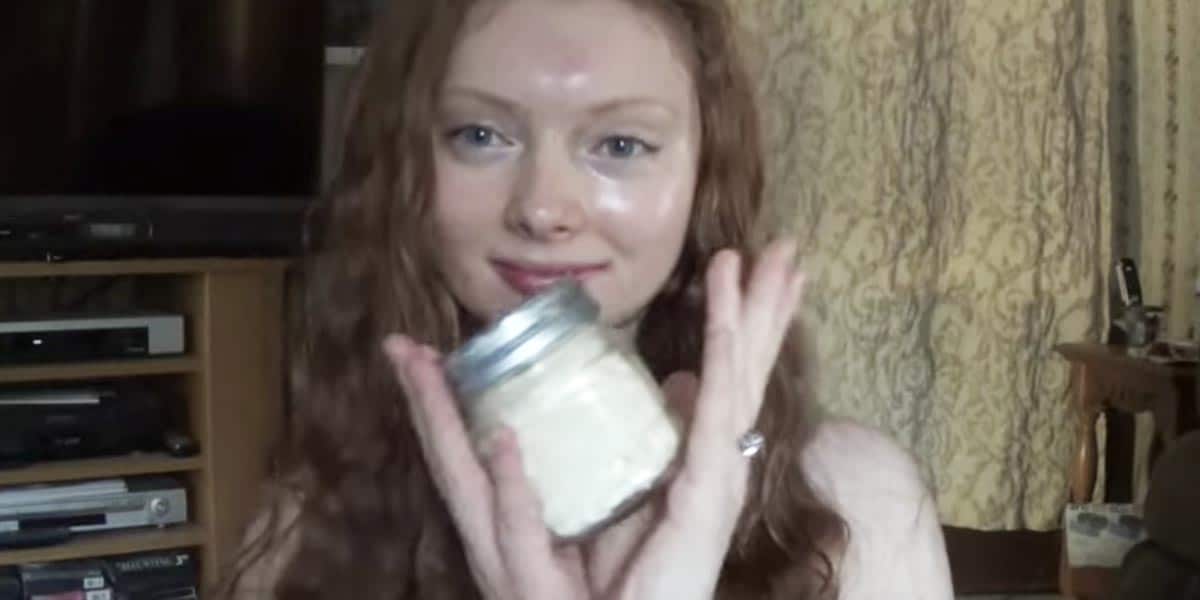 She Makes This Amazing DIY Face Cream For Perfect Skin Results! | DIY Joy Projects and Crafts Ideas