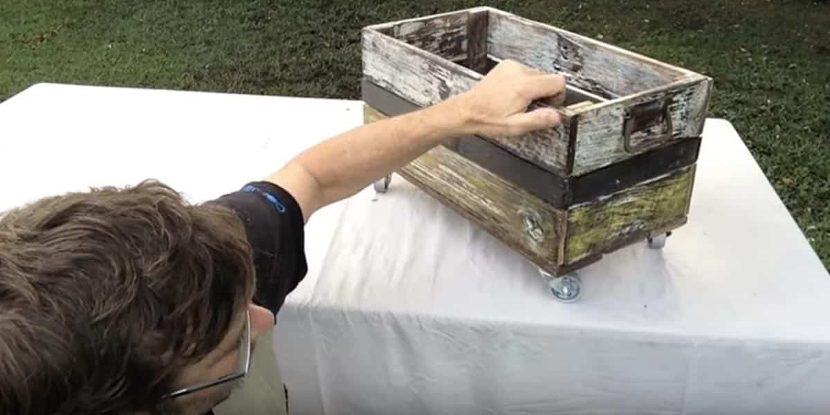 Watch How He Makes This Awesome Rustic Magazine Rack! | DIY Joy Projects and Crafts Ideas