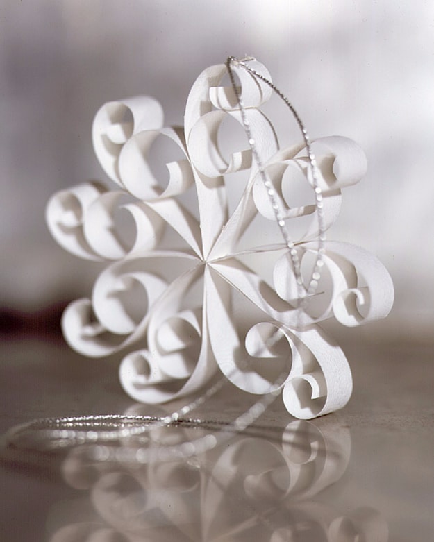 Best DIY Snowflake Decorations, Ornaments and Crafts - Quill Snowflakes - Paper Crafts with Snowflakes, Pipe Cleaner Projects, Mason Jars and Dollar Store Ideas - Easy DIY Ideas to Decorate for Winter#winter #crafts #diy