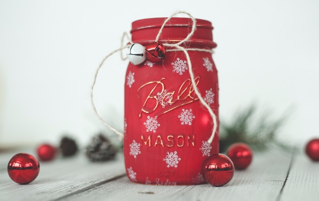 DIY Christmas Luminaries and Home Decor for The Holidays - Snowflake Mason Jar Luminary - Cool Candle Holders, Tea Lights, Holiday Gift Ideas, Christmas Crafts for Kids #diy #luminaries #christmas