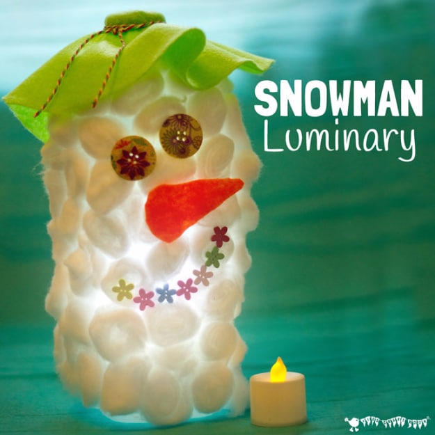 DIY Christmas Luminaries and Home Decor for The Holidays - Snowman Luminary - Cool Candle Holders, Tea Lights, Holiday Gift Ideas, Christmas Crafts for Kids #diy #luminaries #christmas