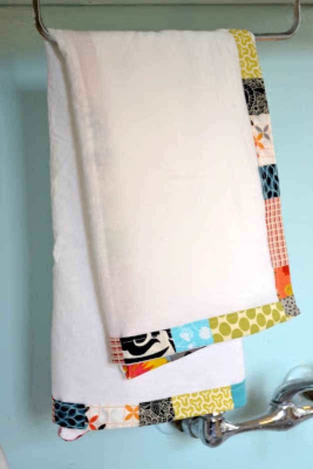 How to: Super Simple, Rustic Dish Towels  Easy sewing projects, Sewing  projects for beginners, Diy sewing projects