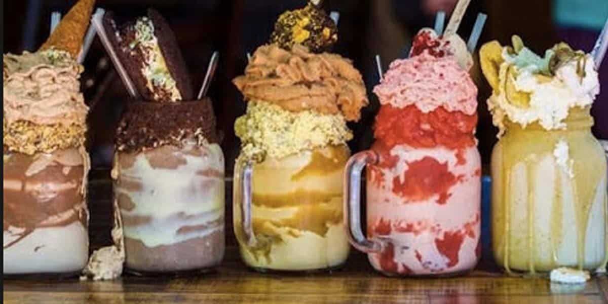 She Makes What She Calls “Freak Shakes” And They Are Beyond Decadent (Yum!) | DIY Joy Projects and Crafts Ideas