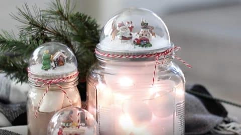DIY Mason Jar Snow Globes | DIY Joy Projects and Crafts Ideas