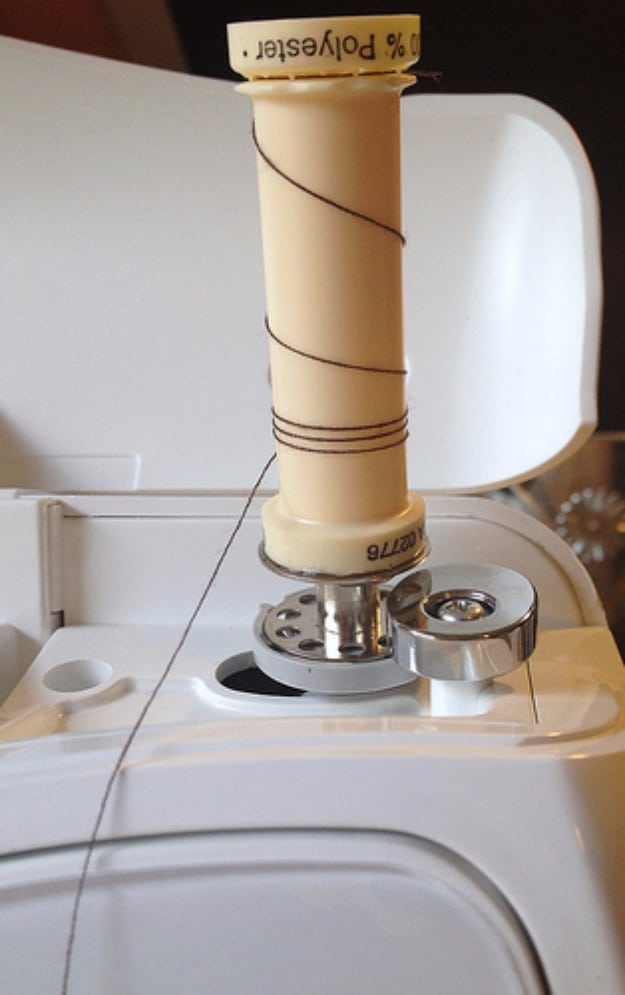 sewing hacks - Serger Thread Hack - Best Tips and Tricks for Sewing Patterns, Projects, Machines, Hand Sewn Items #sewing #hacks
