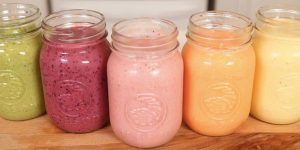 She Makes 5 Healthy Breakfast Smoothies You Gotta Try…They’re So Yummy!