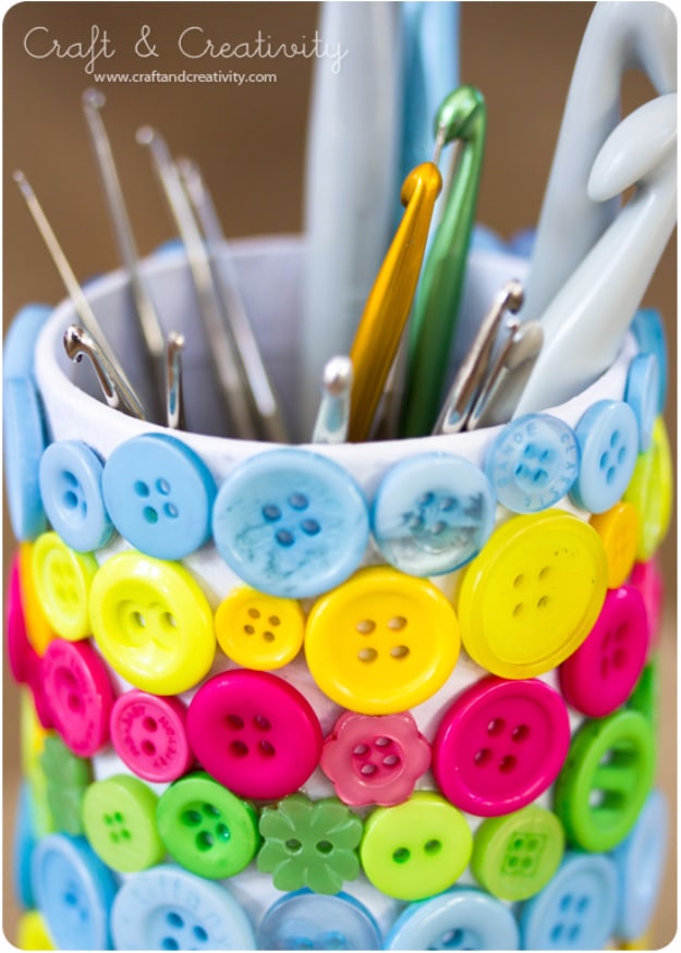 DIY Projects and Crafts Made With Buttons - Button Crafting Tools Holder - Easy and Quick Projects You Can Make With Buttons - Cool and Creative Crafts, Sewing Ideas and Homemade Gifts for Women, Teens, Kids and Friends - Home Decor, Fashion and Cheap, Inexpensive Fun Things to Make on A Budget 