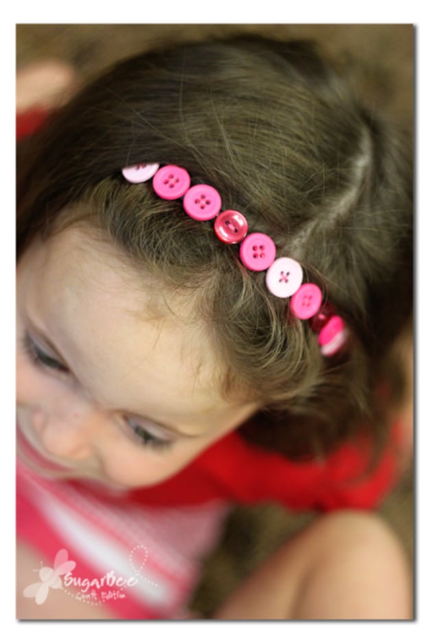DIY Projects and Crafts Made With Buttons - Button Headband - Easy and Quick Projects You Can Make With Buttons - Cool and Creative Crafts, Sewing Ideas and Homemade Gifts for Women, Teens, Kids and Friends - Home Decor, Fashion and Cheap, Inexpensive Fun Things to Make on A Budget 