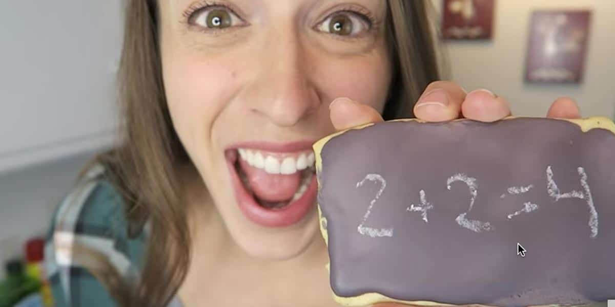 I Was Amazed When I Saw Her Chalkboard Cookies And Had To Know Her Secret! | DIY Joy Projects and Crafts Ideas