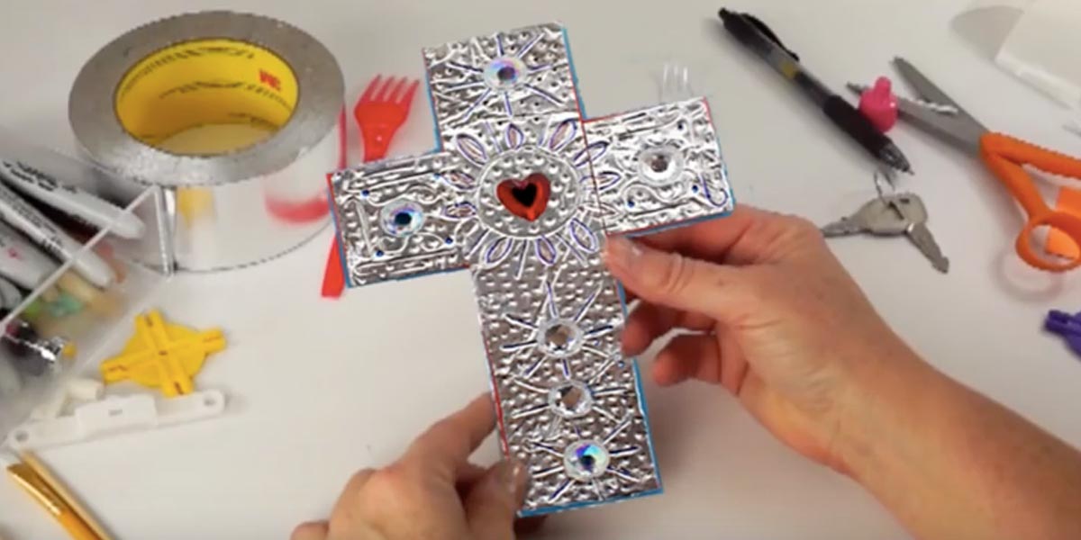 Watch How She Makes These Fabulous Crosses Using Foil Tape (Brilliant!) | DIY Joy Projects and Crafts Ideas