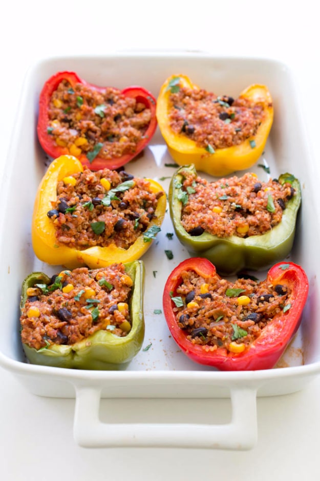 Quick and Healthy Dinner Recipes - Healthy Mexican Quinoa And Turkey Stuffed Peppers - Easy and Fast Recipe Ideas for Dinners at Home - Chicken, Beef, Ground Meat, Pasta and Vegetarian Options - Cheap Dinner Ideas for Family, for Two , for Last Minute Cooking #recipes #healthyrecipes