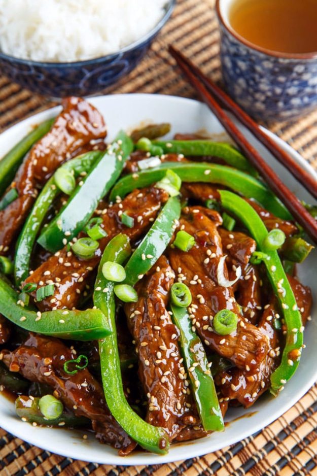 Quick and Healthy Dinner Recipes - Quick And Easy Beef And Pepper Stir Fry - Easy and Fast Recipe Ideas for Dinners at Home - Chicken, Beef, Ground Meat, Pasta and Vegetarian Options - Cheap Dinner Ideas for Family, for Two , for Last Minute Cooking #recipes #healthyrecipes