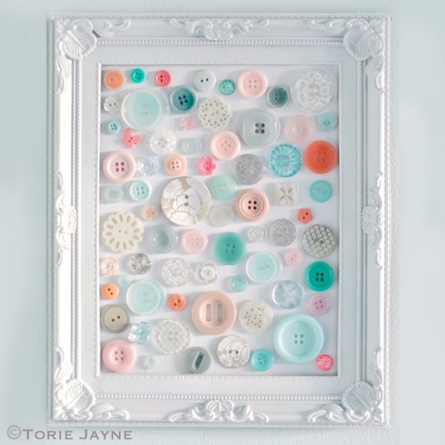 DIY Projects and Crafts Made With Buttons - Simple Button Art - Easy and Quick Projects You Can Make With Buttons - Cool and Creative Crafts, Sewing Ideas and Homemade Gifts for Women, Teens, Kids and Friends - Home Decor, Fashion and Cheap, Inexpensive Fun Things to Make on A Budget 