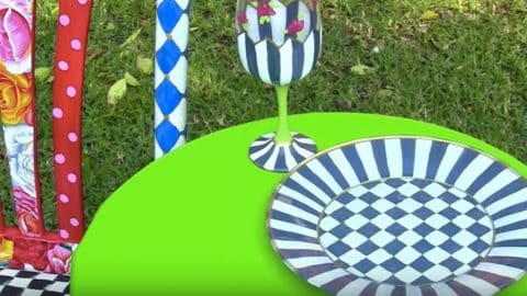 He Transforms Clear Dollar Store Plates Into Alice In Wonderland Magic! | DIY Joy Projects and Crafts Ideas