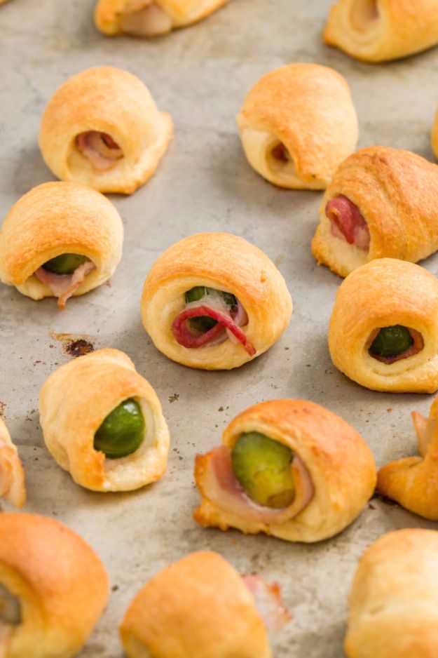 Best Crescent Roll Recipes - Brussels In A Blanket - Easy Homemade Dinner Recipe Ideas With Cresent Rolls, Breakfast, Snack, Appetizers and Dessert - With Chicken and Ground Beef, Hot Dogs, Pizza, Garlic Taco, Sweet Desserts #recipes