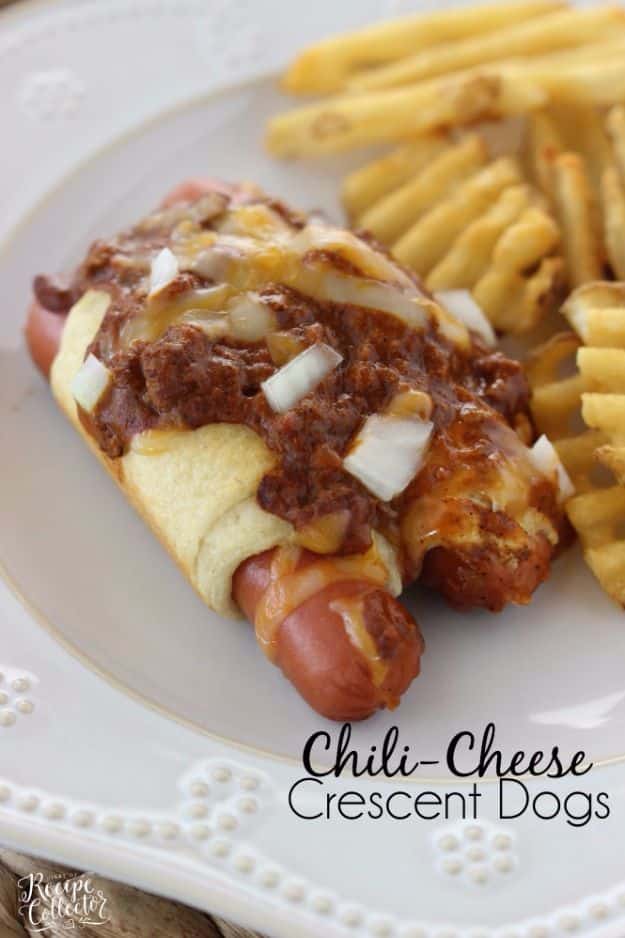 Best Crescent Roll Recipes - Chili Cheese Crescent Dogs - Easy Homemade Dinner Recipe Ideas With Cresent Rolls, Breakfast, Snack, Appetizers and Dessert - With Chicken and Ground Beef, Hot Dogs, Pizza, Garlic Taco, Sweet Desserts #recipes